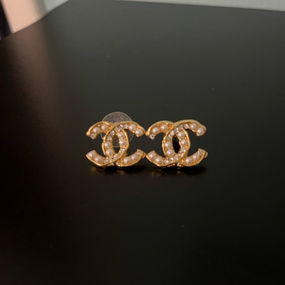 CHANEL Gold and Pearl Logo Earrings - Picture 1 of 6